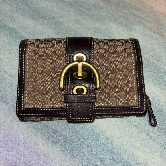 Coach Handbags - Coach bifold wallet
